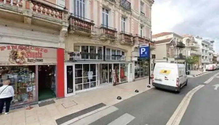 Eclairage Bis Pret A Porter Feminin Street View Et 360deg - Arcachon