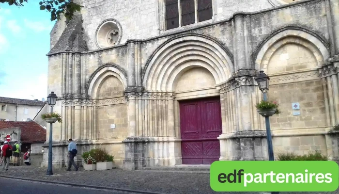 Église Notre-Dame de Guitres - 33230 Guîtres