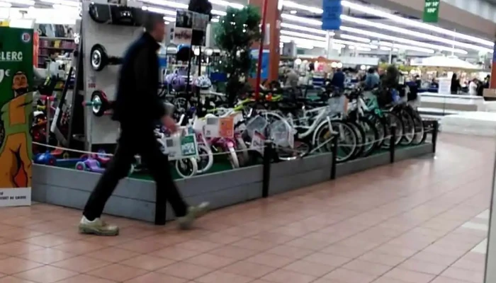 Eleclerc Chatellerault Videos - Châtellerault