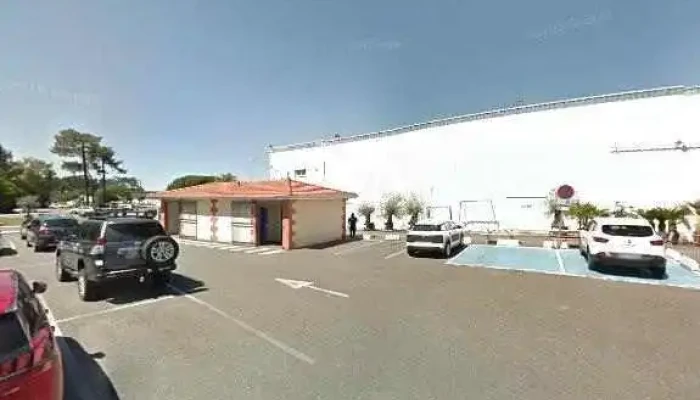 Eleclerc Espace Culturel Street View Et 360deg - Arès