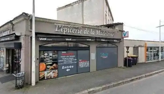 Epicerie De La Madeleine -  Street View Et 360deg - Angoulême
