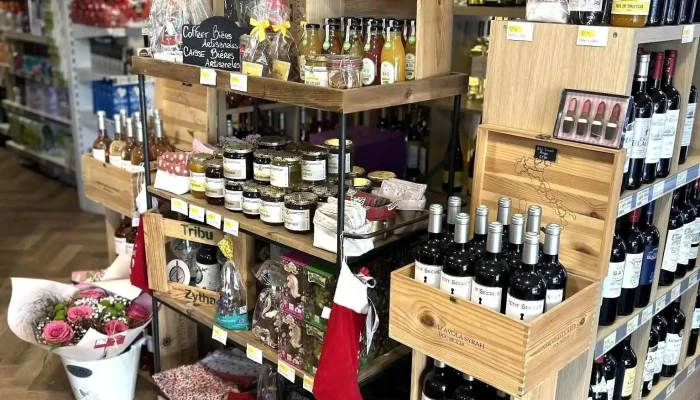 Epicerie Val -  De Virvee Interieur - Val De Virvée