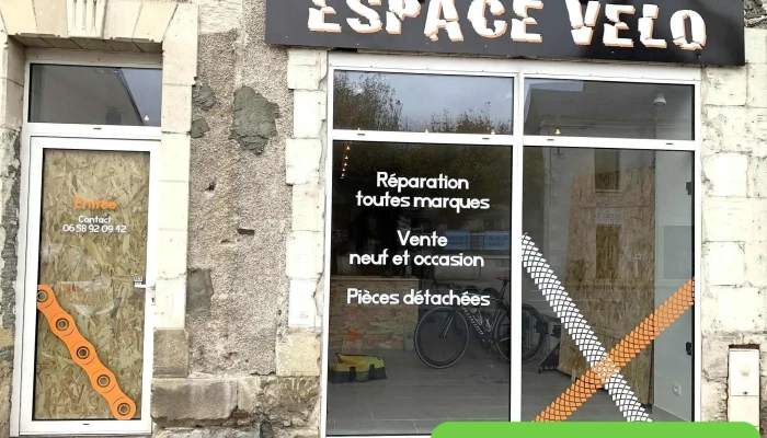 Espace Velo Touraine - Dangé-Saint-Romain