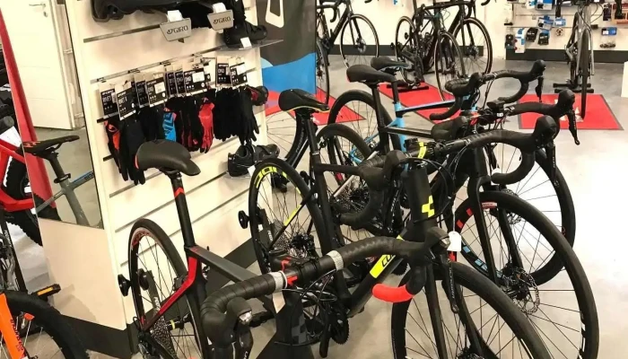 Esprit Velo Pays Basque By Julien Loubet Interieur - Ascain