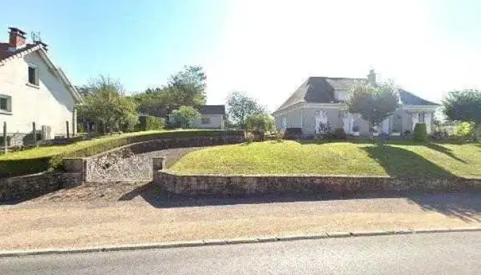 Fleur De Lys -  Street View Et 360deg - Pompadour