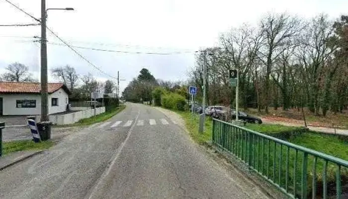 Garage Couvidoux -  Street View Et 360deg - Arès