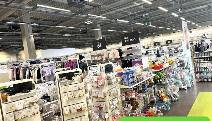 Gemo Bordeaux -    Ste Eulalie Chaussures Et Vetements Interieur - Sainte-eulalie