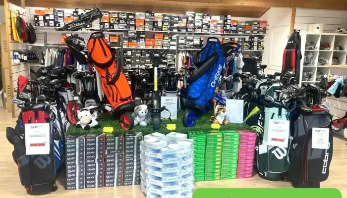 Golf One Outlet 64 -  Interieur - Bidart