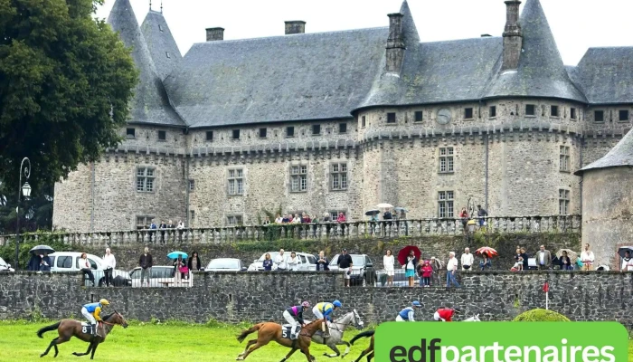 Hippodrome De Pompadour -  Photos Du Proprietaire - Saint-sornin-lavolps