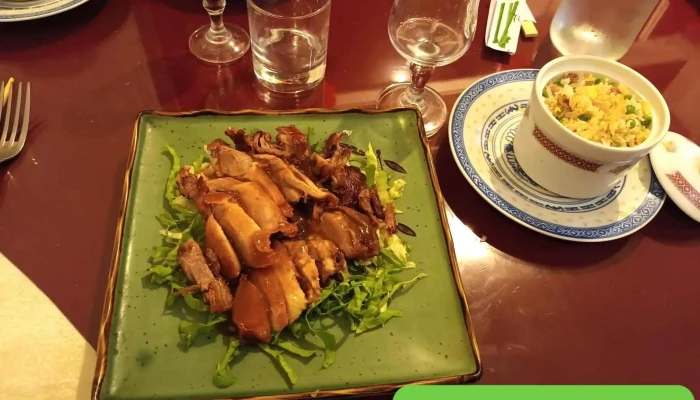 Hoa Binh Restaurant -  Plats Et Boissons - Chauvigny