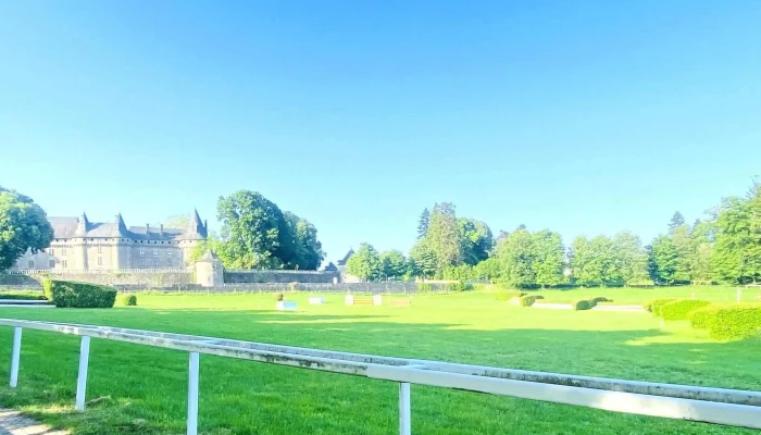 Ifce -    Institut Francais Du Cheval Et De Lequitation Centre Equestre - Arnac-pompadour