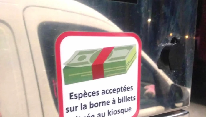 Intermarche Station Service Artigues Pres Bordeaux Ou - Artigues-près-bordeaux