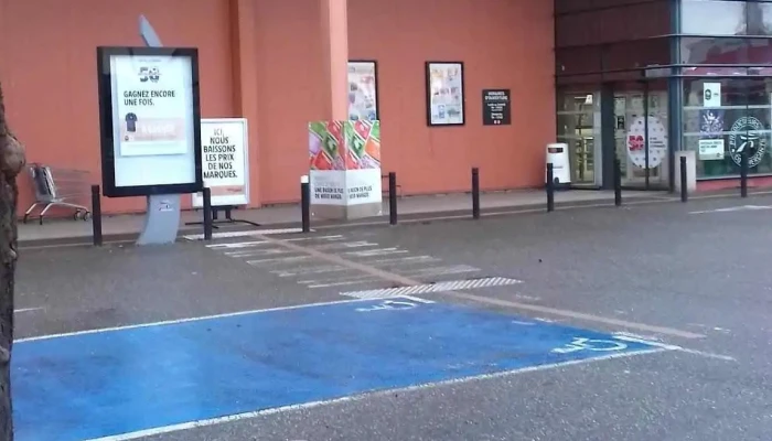 Intermarche Super Aiguillon Tout - Aiguillon