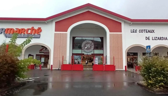 Intermarche Super Saint Pee Sur Nivelle Numero - Saint-pée-sur-nivelle