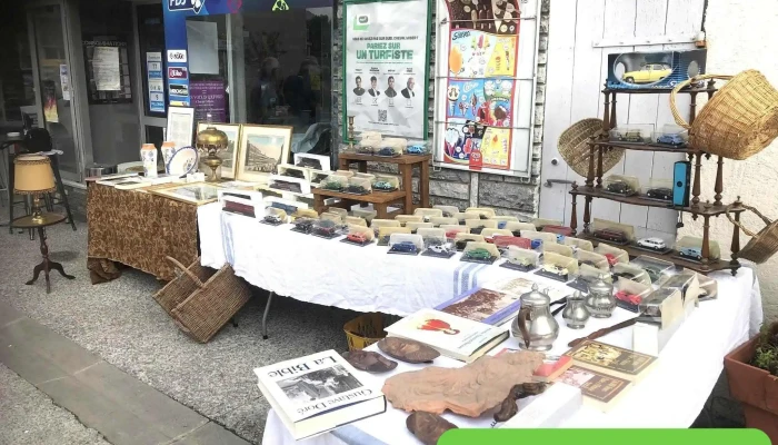 J'ean Grange Brocante - 64260 Louvie-Juzon