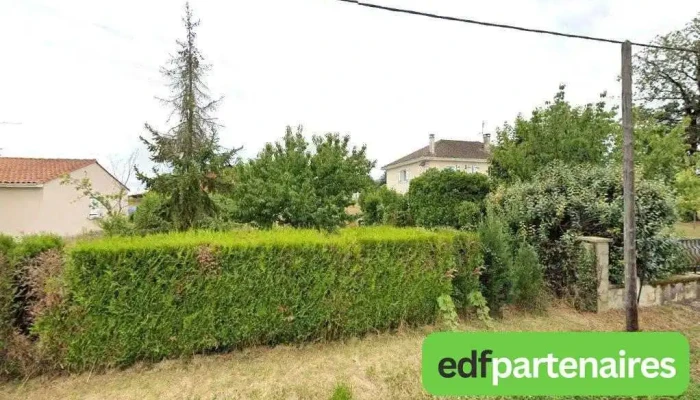 L arochefoucauld - 16270 Terres-De-Haute-Charente