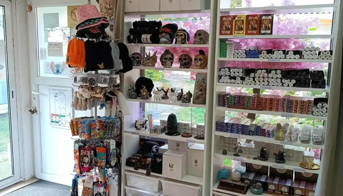 La Boutique De Fafa Relais Colis Ups Et Pickup Dpd Shop2shop Colissimo Chronopost Colis Prive Bougies Interieur - Saint-andré-de-cubzac