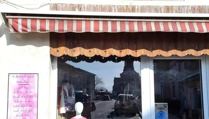 La boutique disney! - 24360 Piégut-Pluviers