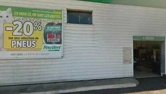 La Boutique Du Coiffeur -  Street View Et 360deg - Angoulins