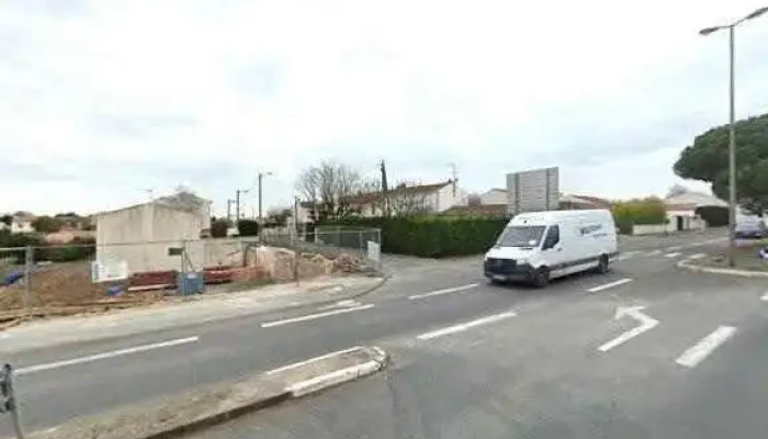 La Boutique Du Menuisier La Rochelle -  Street View Et 360deg - Aytré