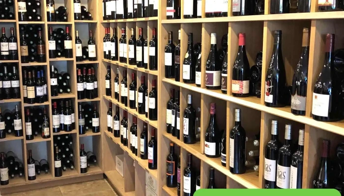 La Cave de Lussac - 86320 Lussac-Les-Châteaux
