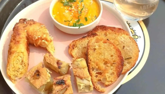 La Croisee Des Fourchettes Plats Et Boissons - Antran