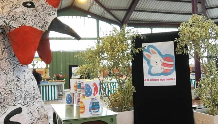 La Halle Du Marche De Marans Numero - Marans