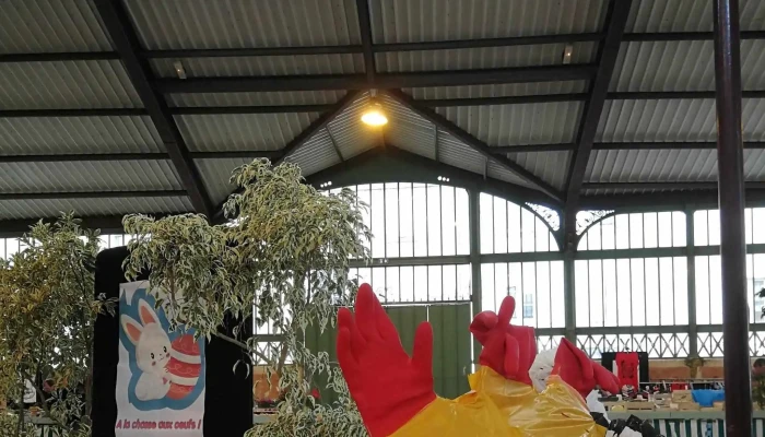 La Halle Du Marche De Marans Videos - Marans