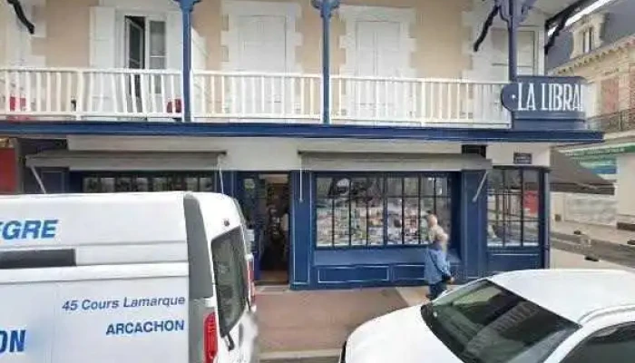 La Librairie Generale Street View Et 360deg - Arcachon
