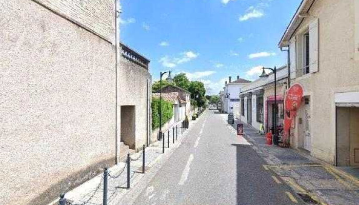 La Pharmacie Du Centre -    Aiguillon Street View Et 360deg - Aiguillon