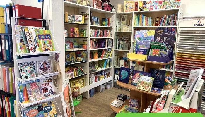 La Plume Franglaise -  Bibliotheque - Chasseneuil-sur-bonnieure