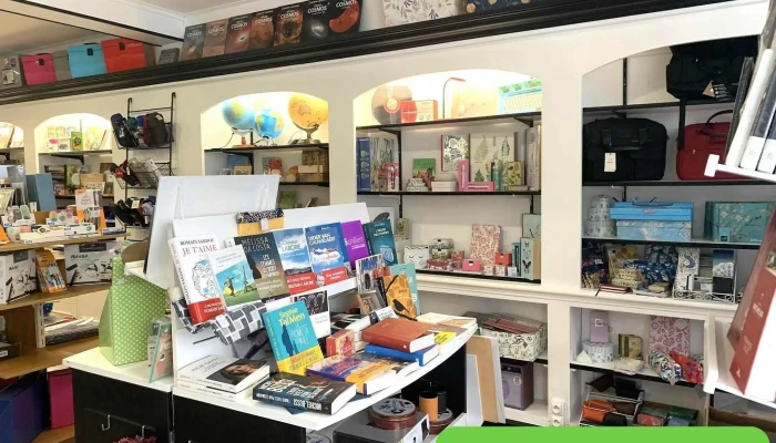 La Plume Franglaise -  Livre - Chasseneuil-sur-bonnieure