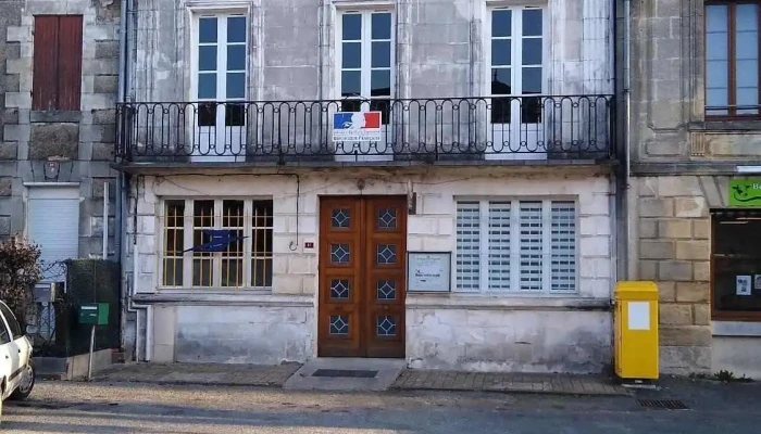 La Poste Agence Communale - 33860 Val-De-Livenne