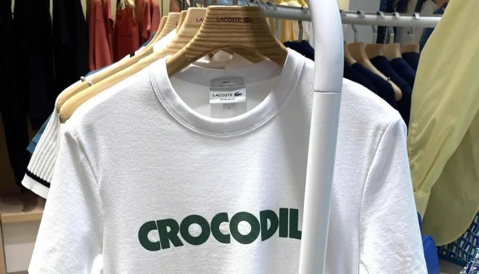 Lacoste -  Magasin De Vetements - Arcachon