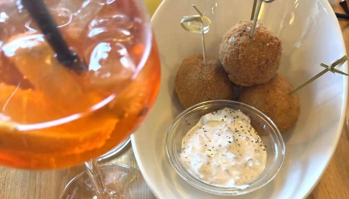 Le Bistro Vino -  Restaurant - Breuillet