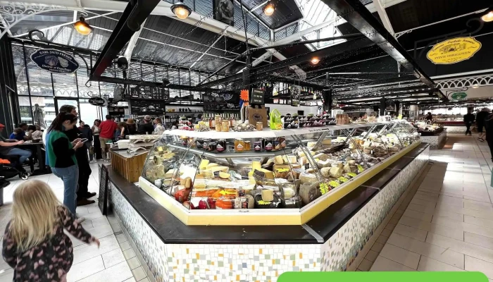 Le Cours Des Halles -  Interieur - Arcachon