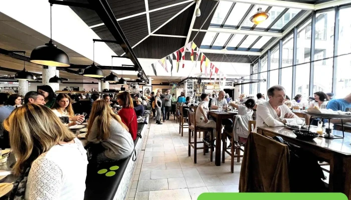Le Cours Des Halles -  Tout - Arcachon