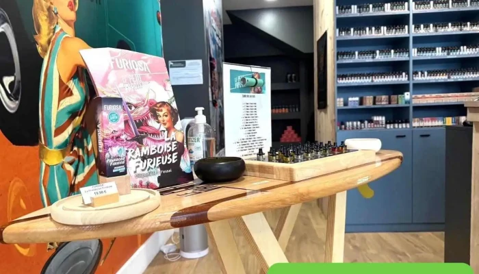 Le Petit Vapoteur Angouleme Photos Du Proprietaire - Angoulême