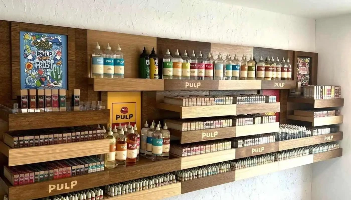 Le Quai Des Brumes Bidart Vape Cbd Shop Cigarette Electronique Photos Du Proprietaire - Bidart