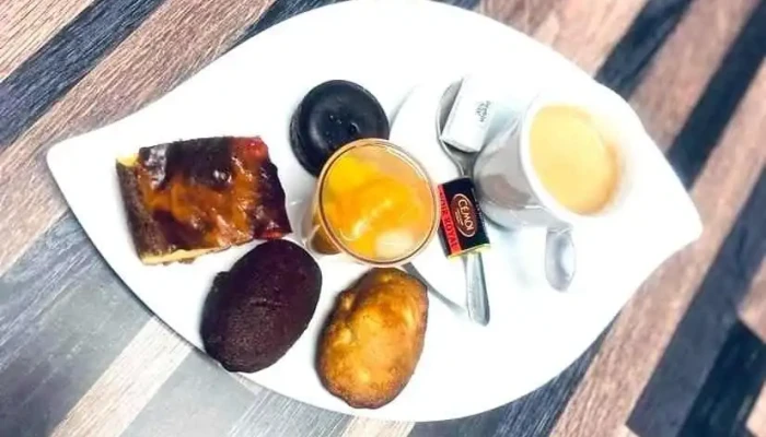 Le Victor Hugo Chez Gwen -  Plats Et Boissons - Chasseneuil-sur-bonnieure