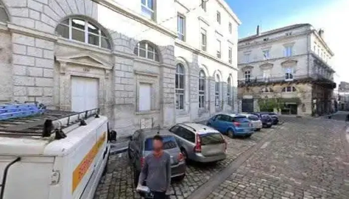 Les Fourmis Rouges -  Street View Et 360deg - Angoulême