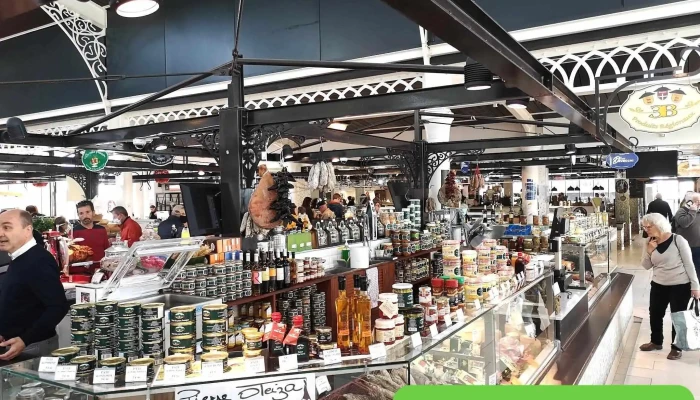 Les Halles Darcachon Par Marketbox Interieur - Arcachon