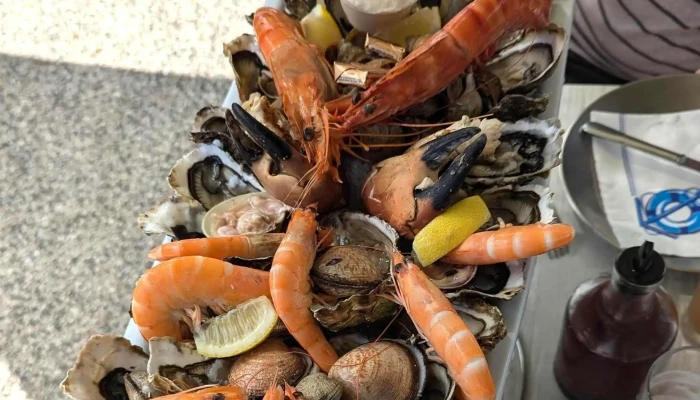 Les Viviers Charentais -    Fruits De Mer Horaire - Saint-palais-sur-mer