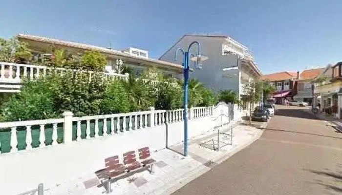 Lescale D Styles Street View Et 360deg - Andernos-les-bains
