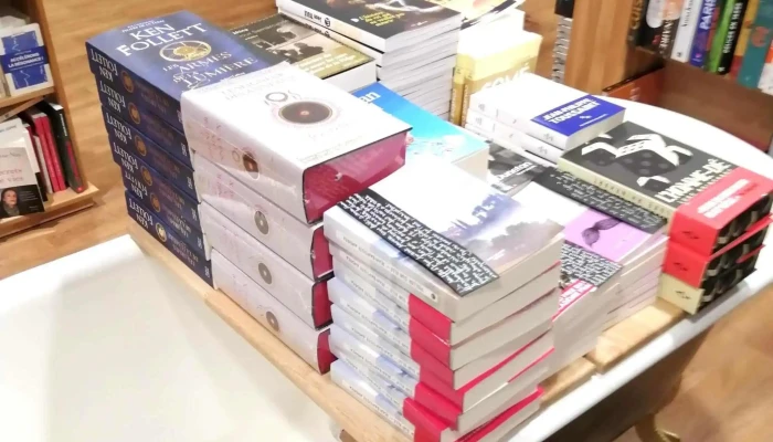 Librairie La Baignoire Darchimede Librairie - Brive-la-gaillarde