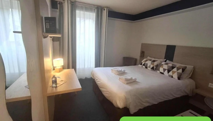 Logis Hotel Le Lion Dor Les Plus Recentes - Chauvigny