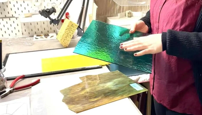 Lumarine Studio -    Vitrailliste Boutique Et Atelier Dinitiation Au Vitrail Tiffany Interieur - Mornac-sur-seudre