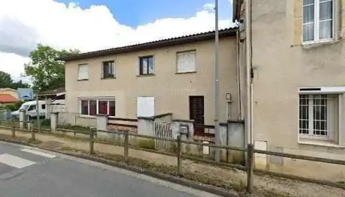 Mairie De Ayguemorte -  Les Graves Tout - Ayguemorte-les-graves