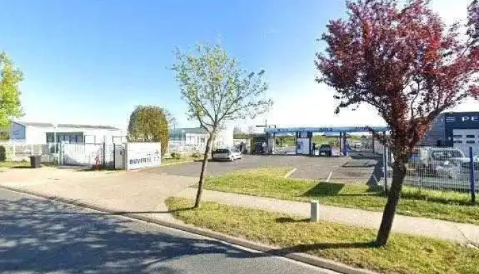 Market Breuillet Le Buisson Rondeau -  Street View Et 360deg - Breuillet