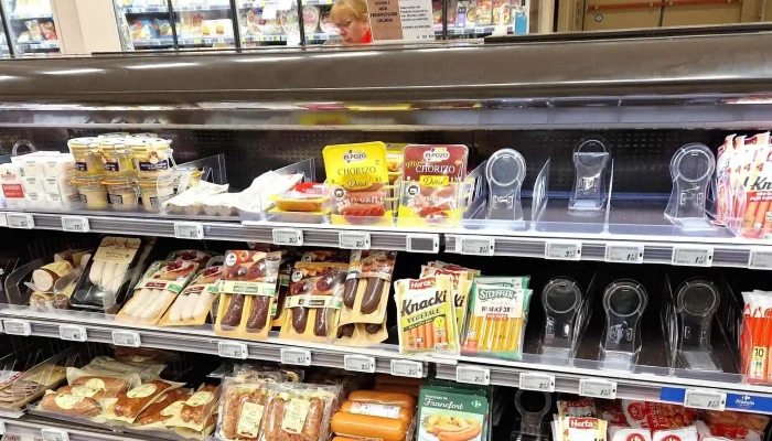 Market Breuillet Le Buisson Rondeau -  Supermarche - Breuillet